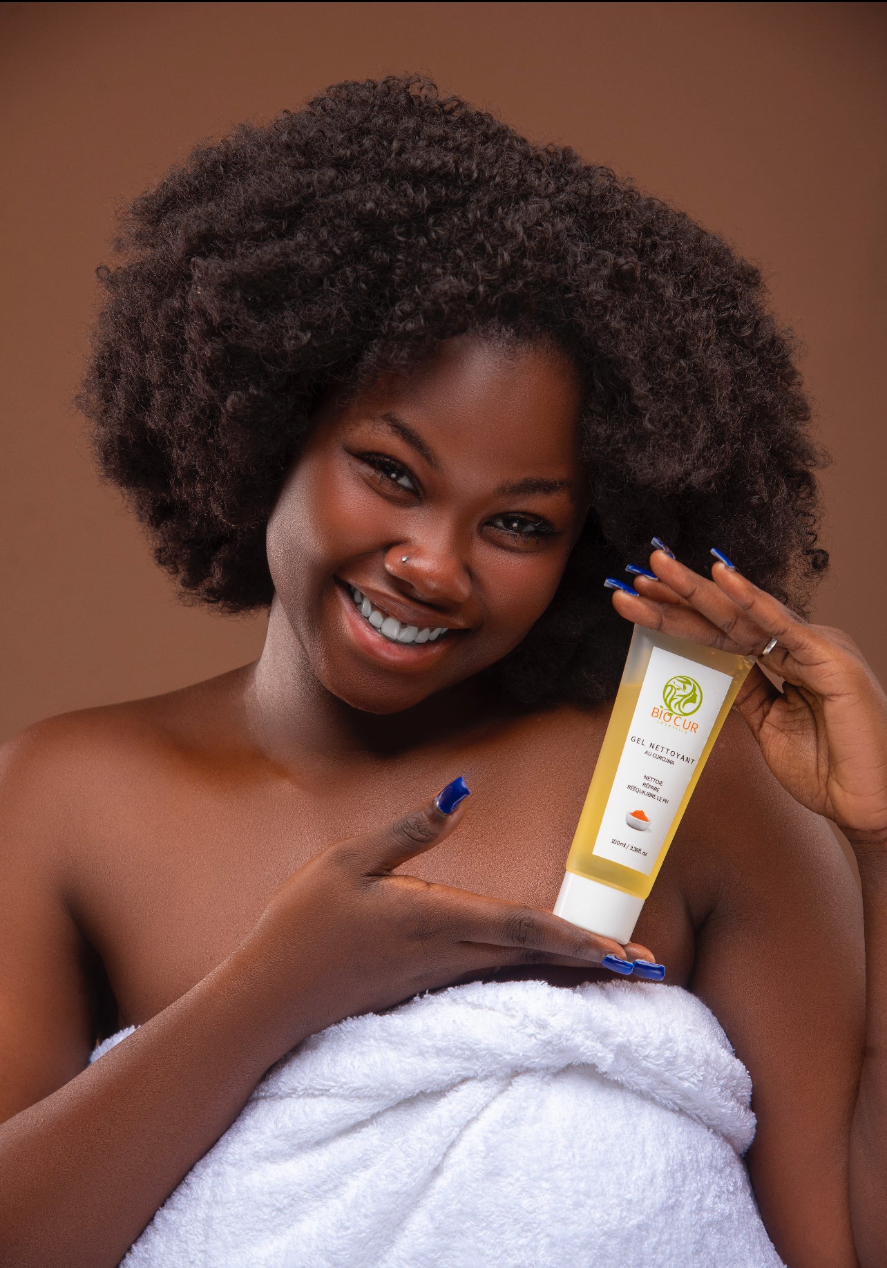 Gel Nettoyant au Curcuma